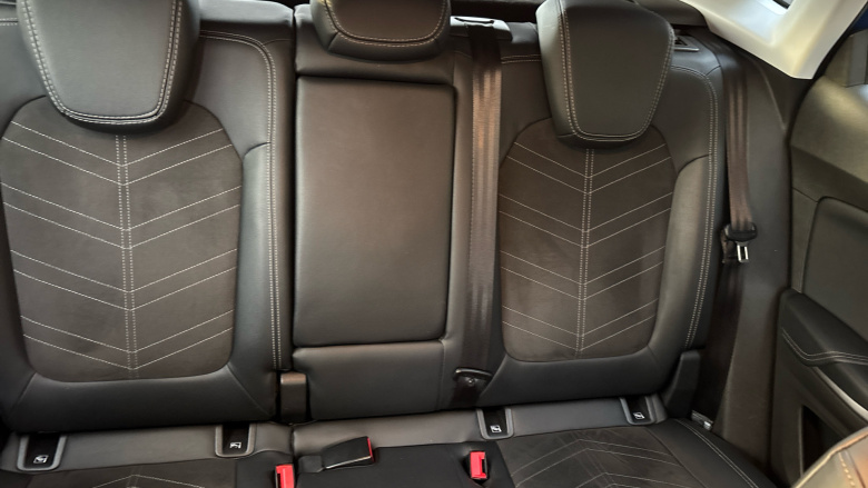 Vauxhall Grandland 1.2 Turbo Ultimate 5dr Petrol Hatchback